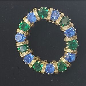 VINTAGE Asymmetrical Oval Gemstone Brooch Pin